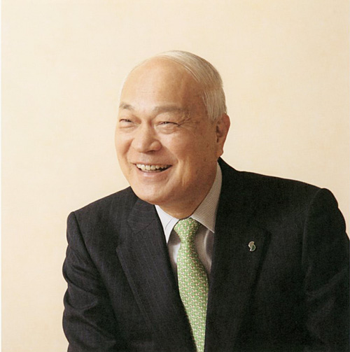 代表取締役会長 田辺親男 京都メディカルクラブ 代表取締役会長 田辺親男 京都メディカルクラブ